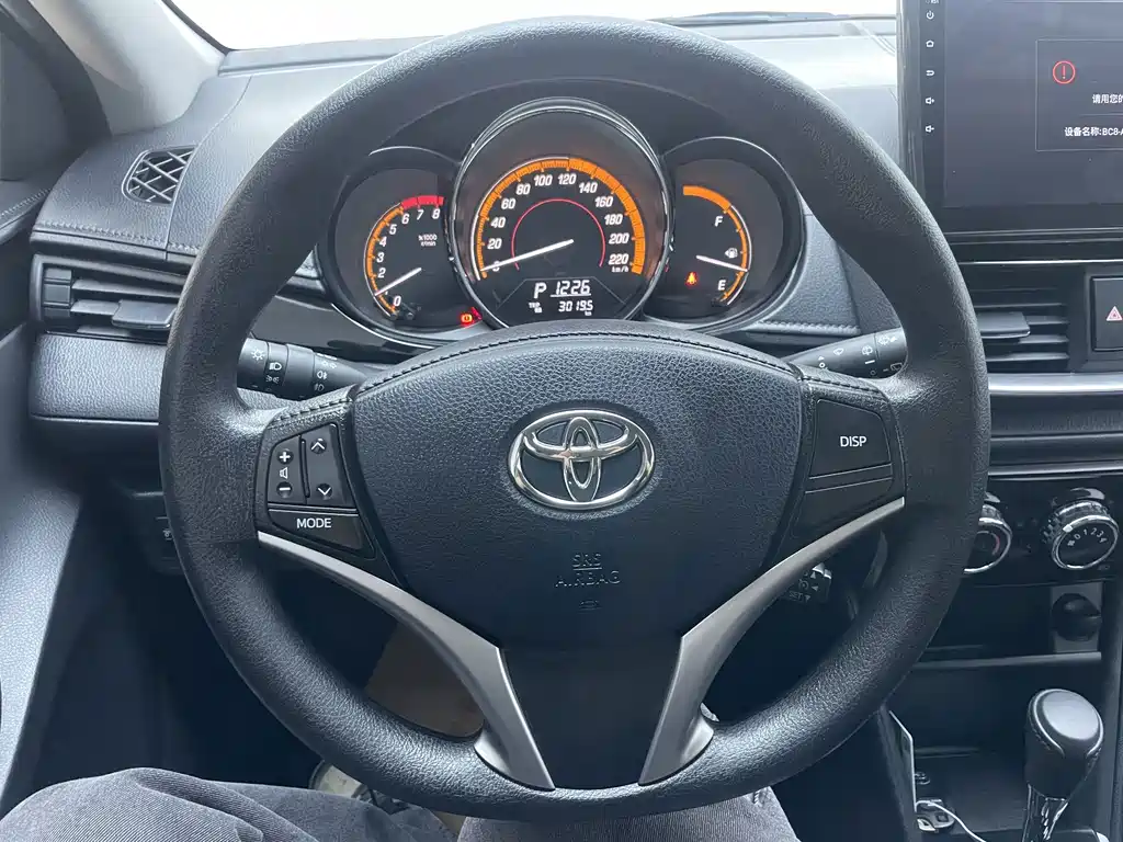 Toyota Yaris L — миниатюра 16