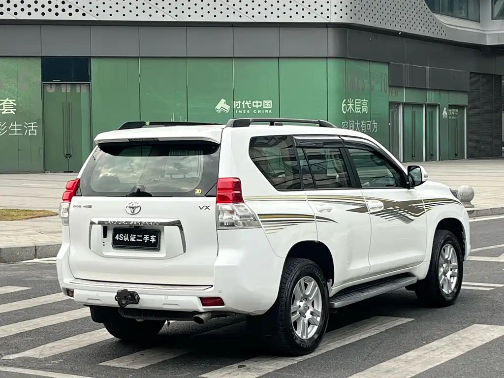 Toyota Land Cruiser Prado 2010 4.0L AT VX NAVI