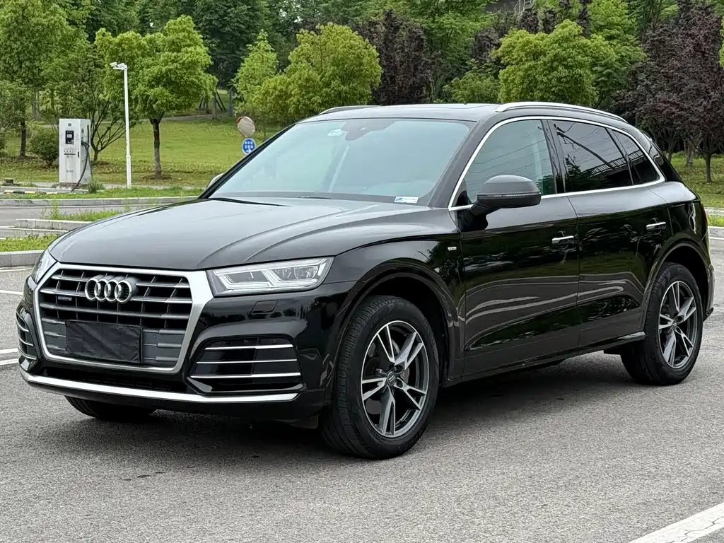 Купить Audi Q5L