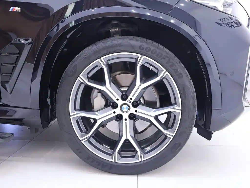 BMW X5 — миниатюра 6