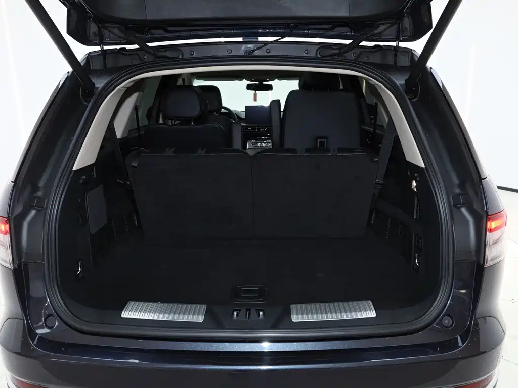 Lincoln Aviator — миниатюра 23