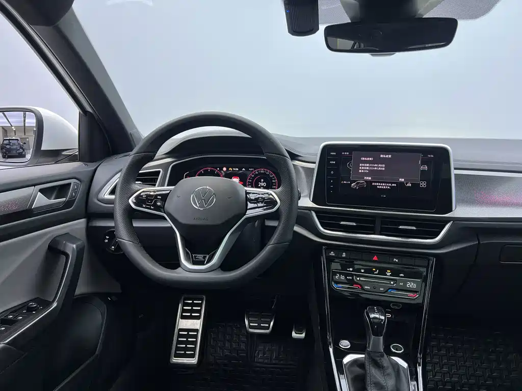 Volkswagen T-Roc — миниатюра 18