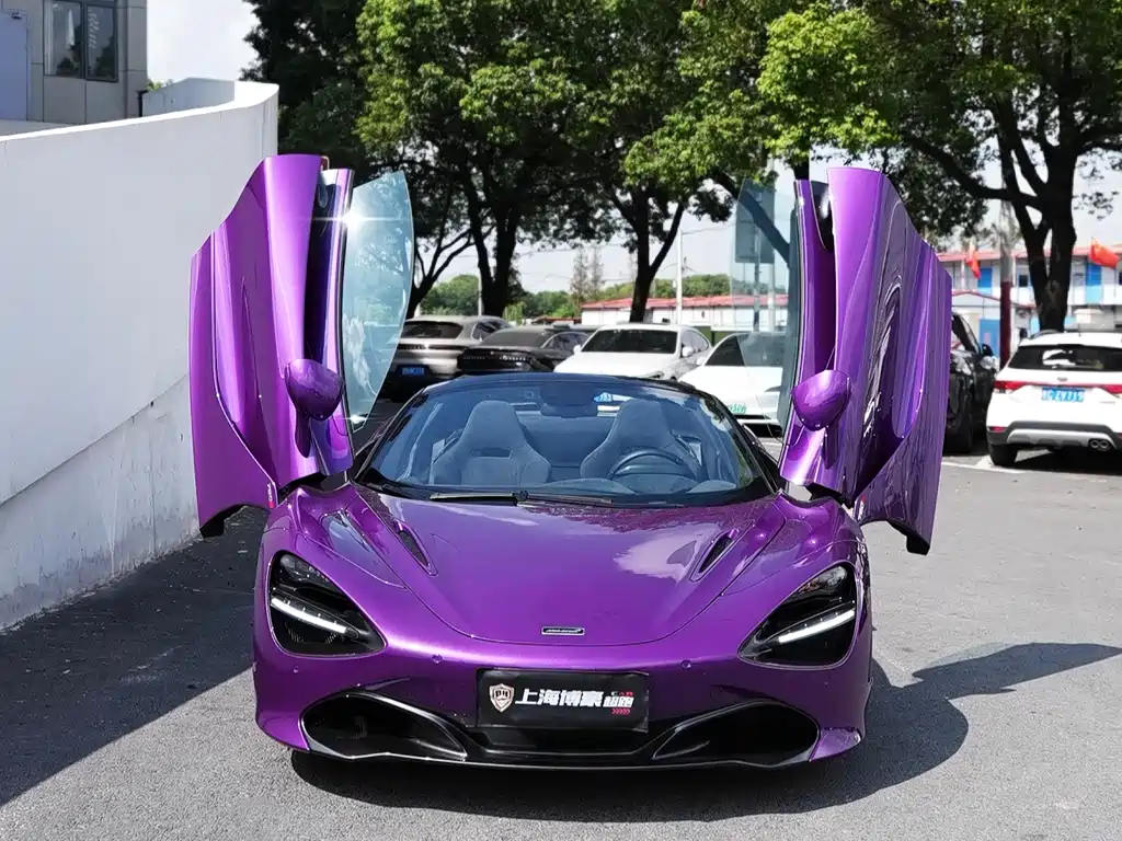 MCLAREN 720S