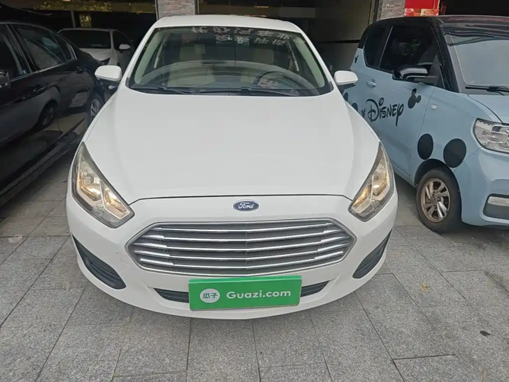 Ford Escort — миниатюра 3