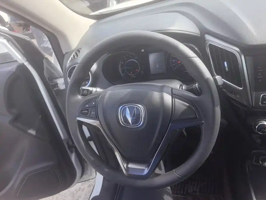 Changan CS15 — миниатюра 15