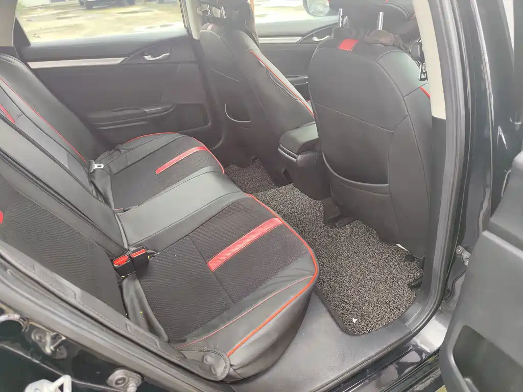 Honda Civic — миниатюра 7