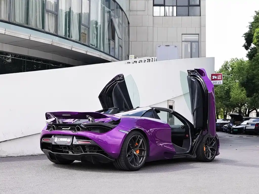 MCLAREN 720S