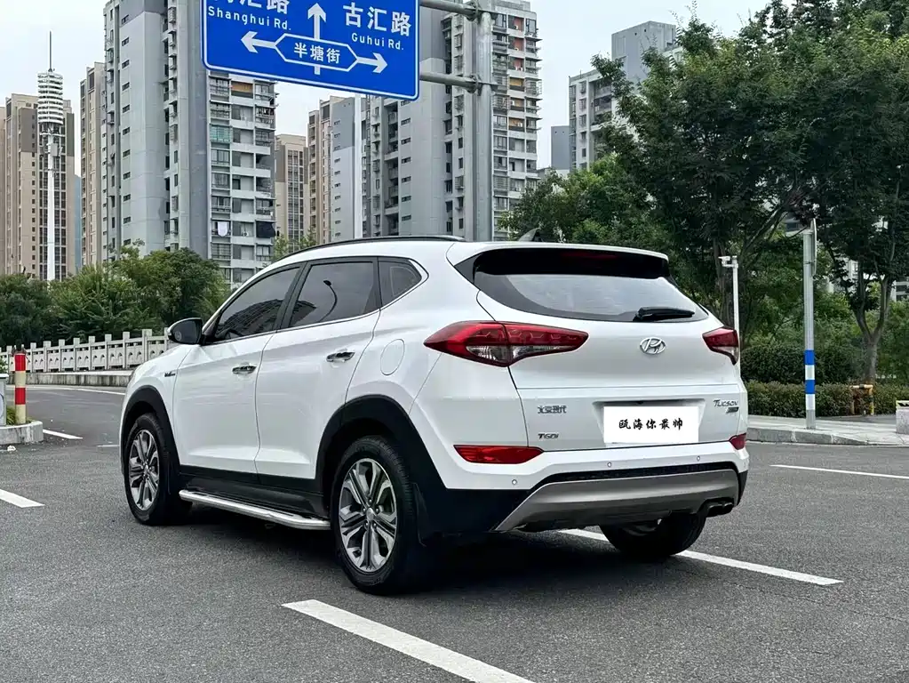 Hyundai Tucson — миниатюра 9