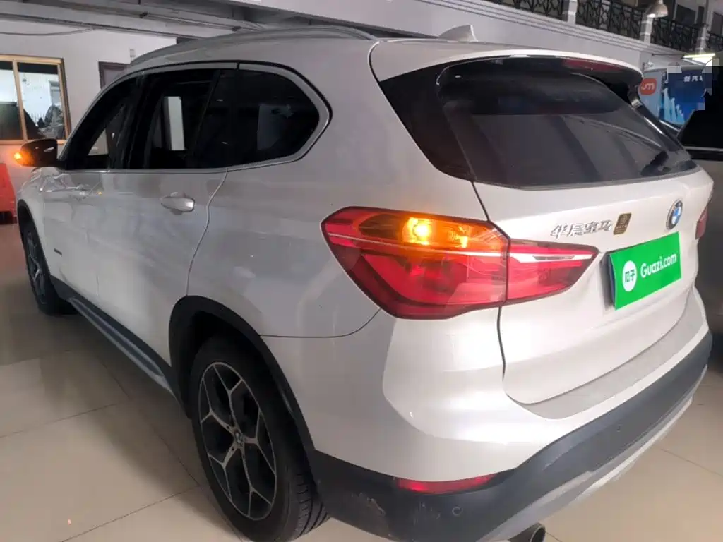 BMW X1 — миниатюра 5