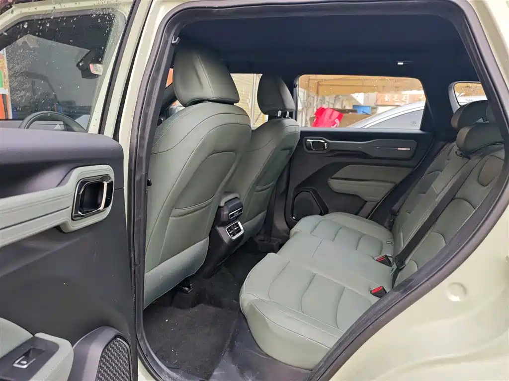 Geely Cowboy 2025 1.5TD