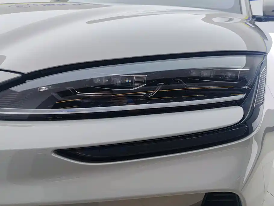 BYD PLUS New Energy — миниатюра 5