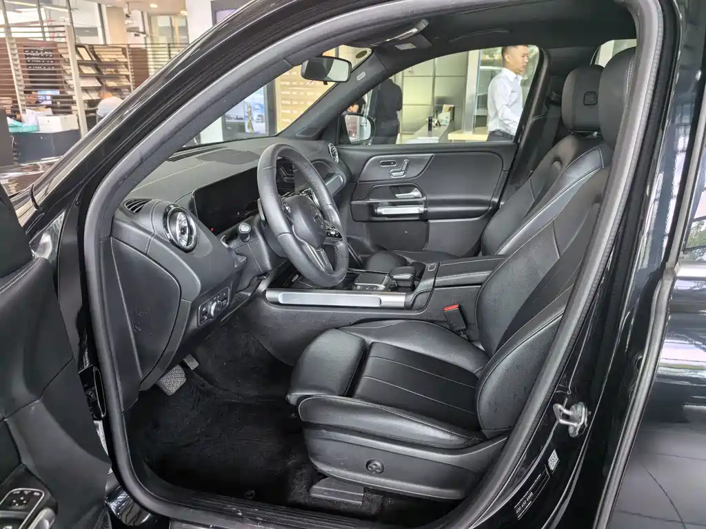 Mercedes-Benz EQB — миниатюра 3