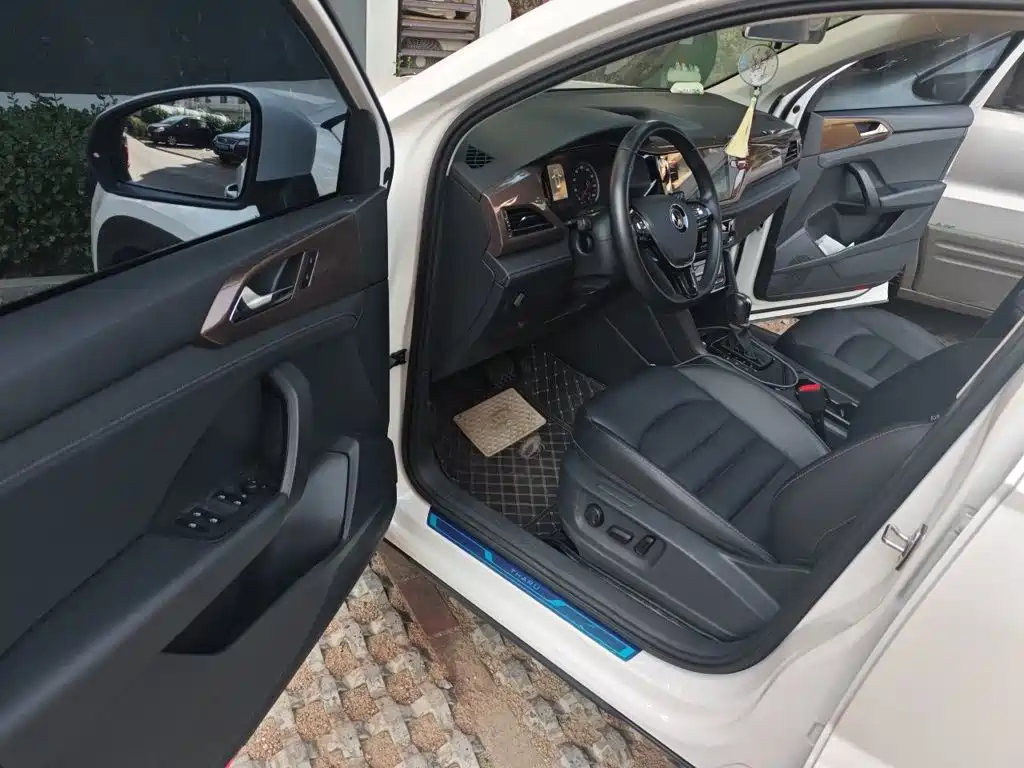 Volkswagen Tharu — миниатюра 12
