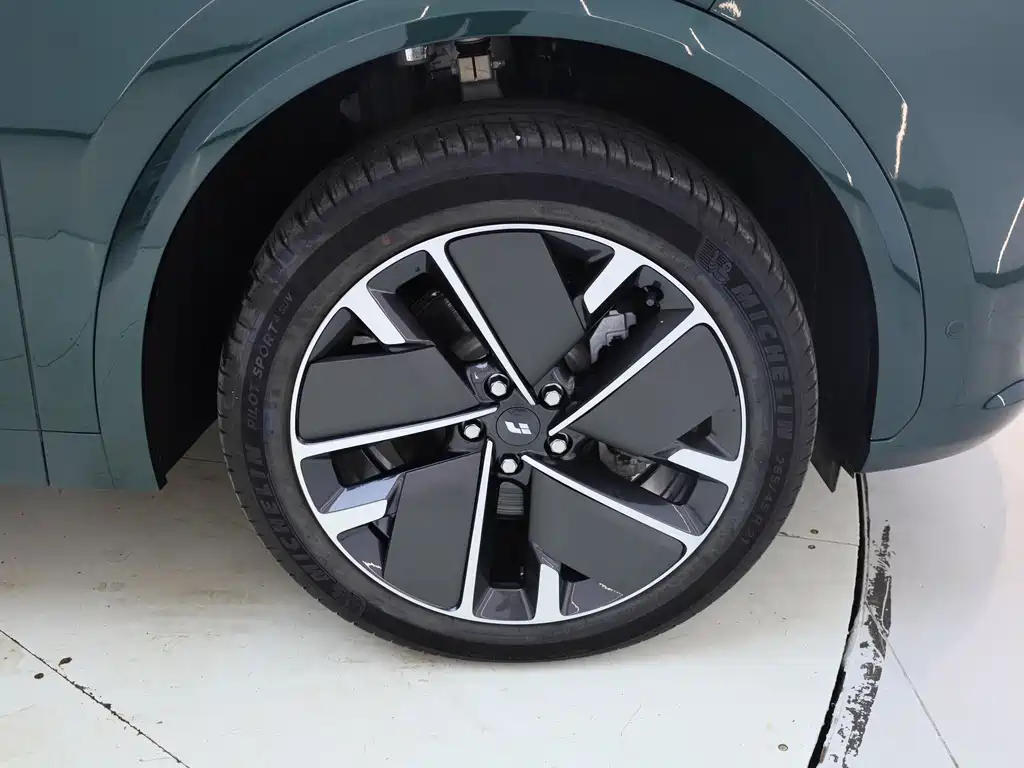 Li Auto Li L7 — миниатюра 31