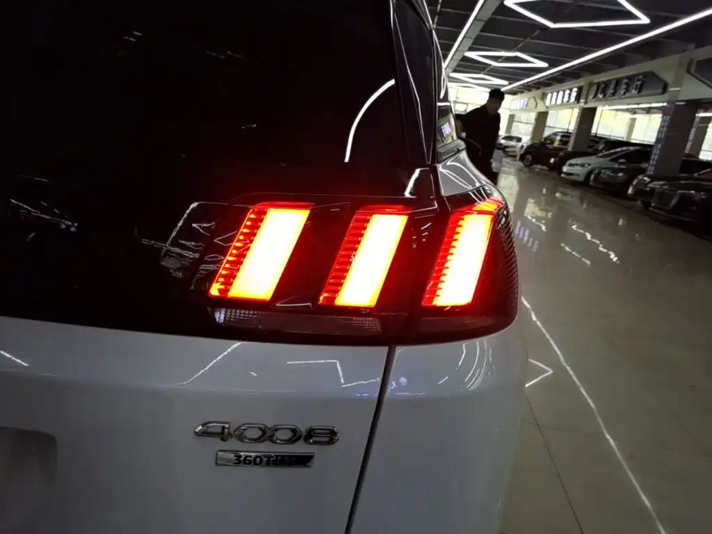 Peugeot 4008 — миниатюра 8
