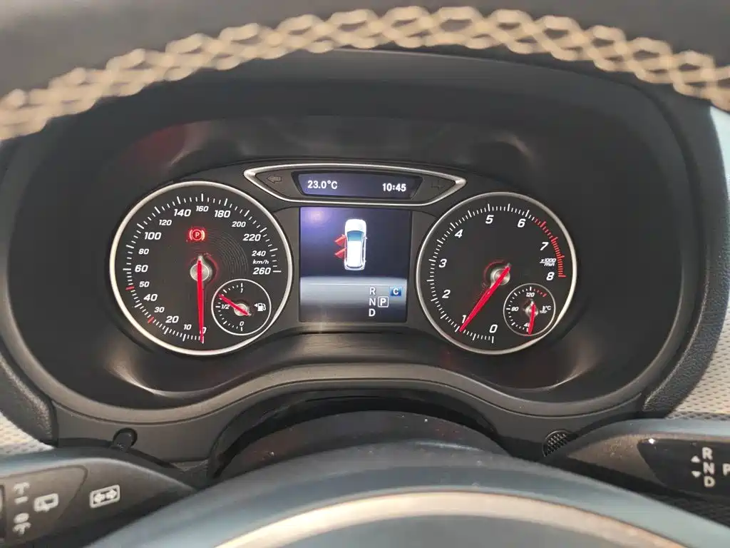 Mercedes-Benz B-Class — миниатюра 7