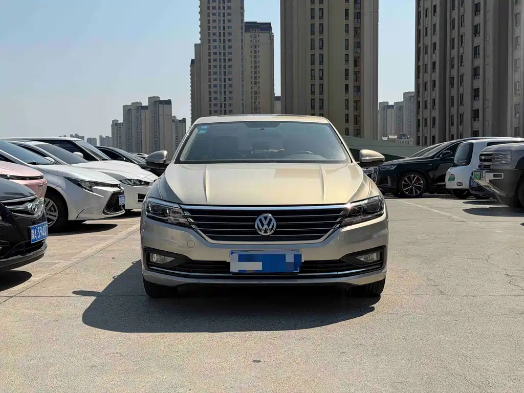 Volkswagen Lavida — миниатюра 2