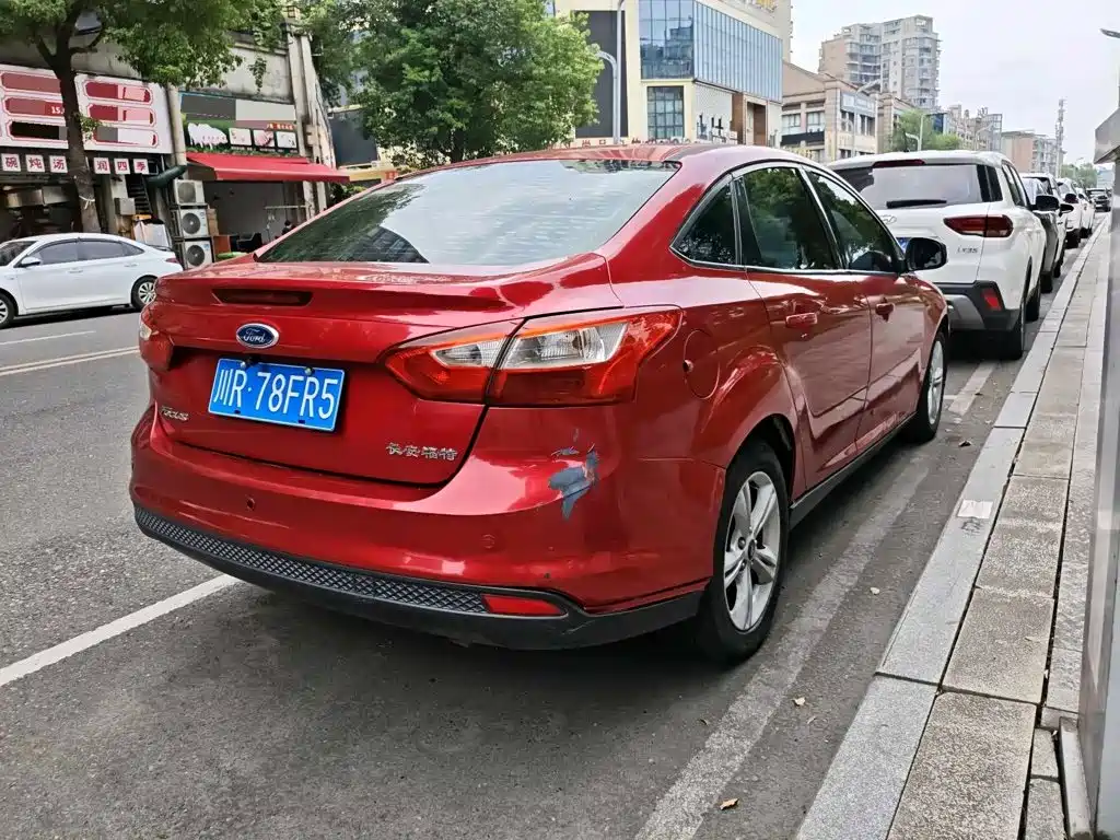 Ford Focus — миниатюра 4