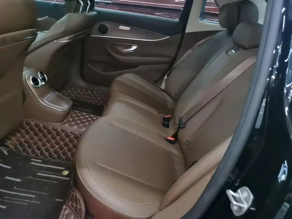 Mercedes-Benz E-Class New Energy — миниатюра 17