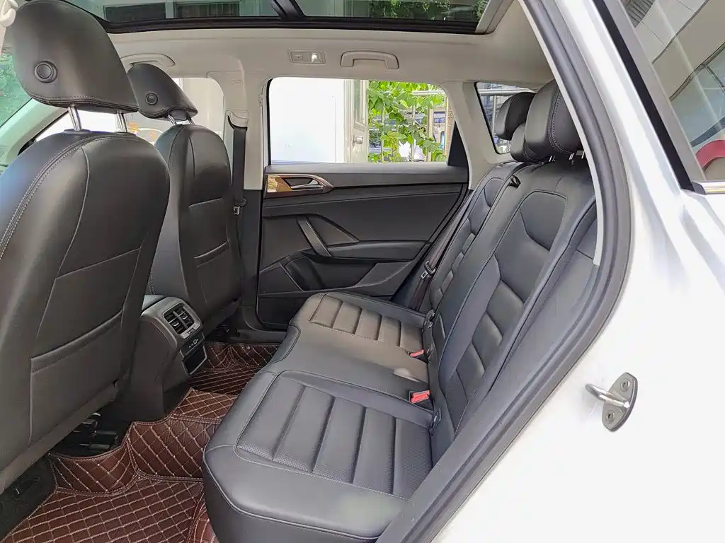 Volkswagen Tharu — миниатюра 8