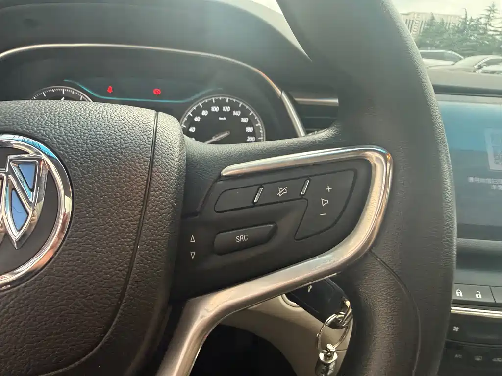 Buick Excelle — миниатюра 10
