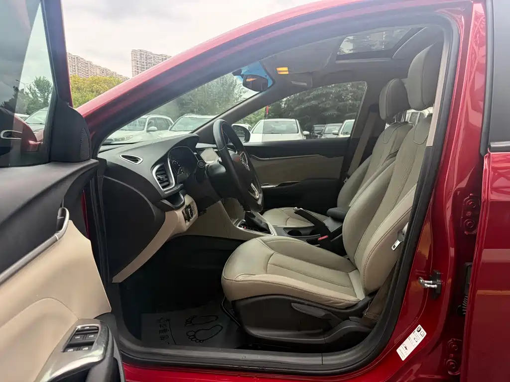 Buick Excelle — миниатюра 4