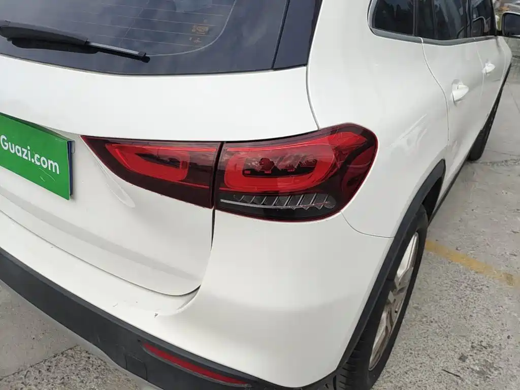 Mercedes-Benz GLA — миниатюра 8