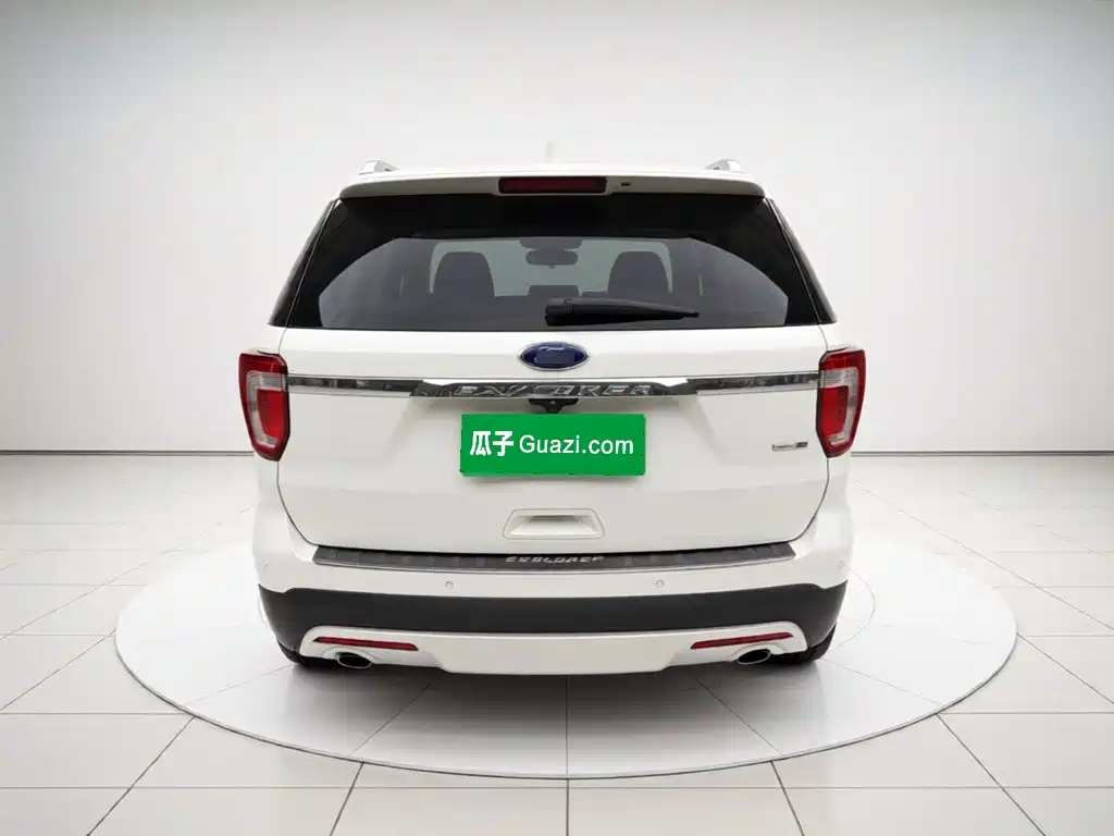 Ford Explorer (Import) — миниатюра 5
