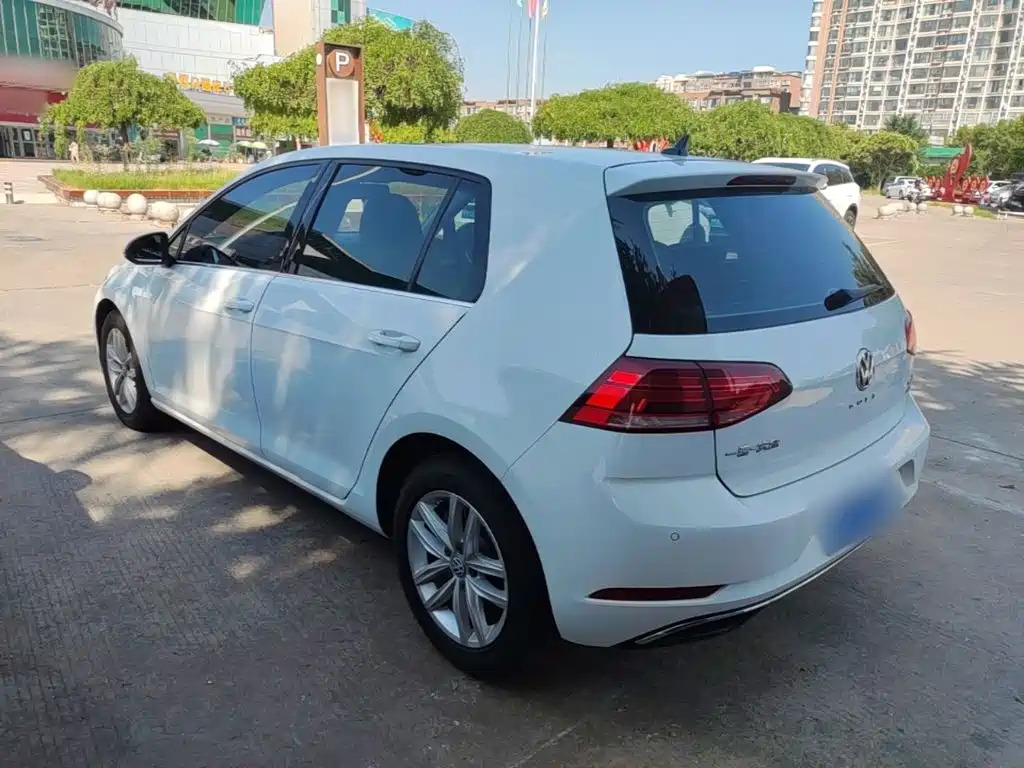 Volkswagen Golf — миниатюра 5