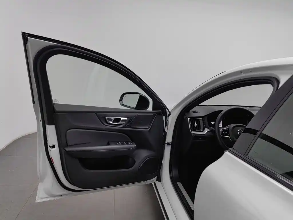 Volvo S60 — миниатюра 8