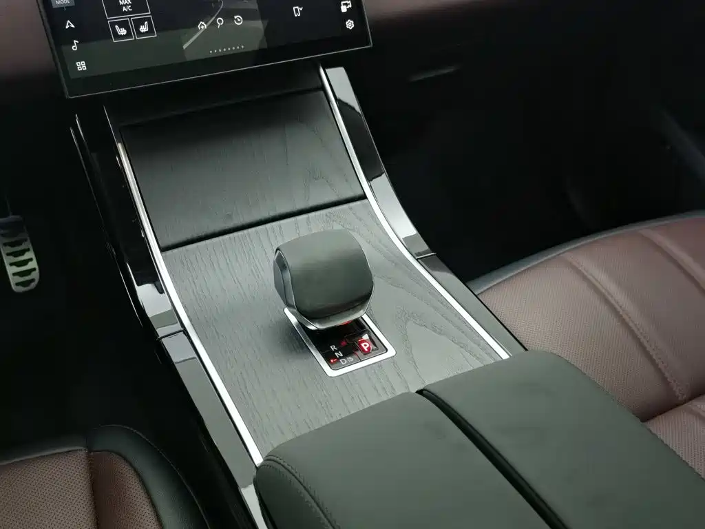Land Rover Evoque — миниатюра 13