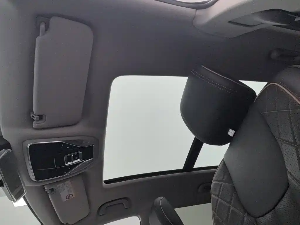 Ford Equator — миниатюра 14