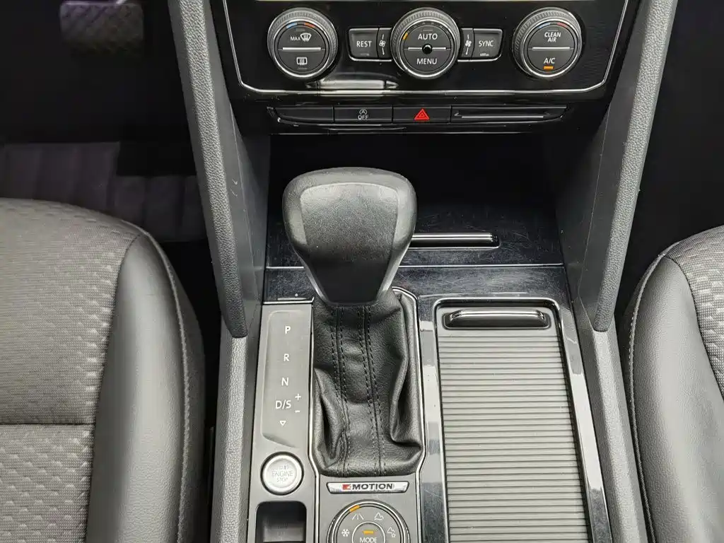 Volkswagen Teramont — миниатюра 13