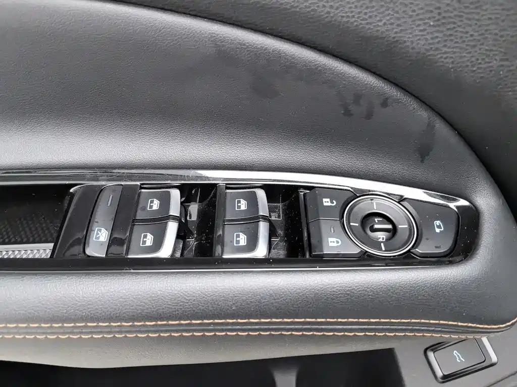 Ford Equator — миниатюра 9