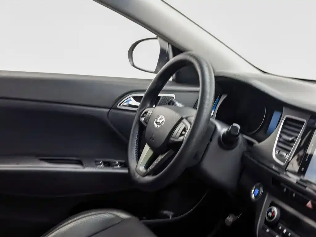 Hyundai Mistra — миниатюра 22