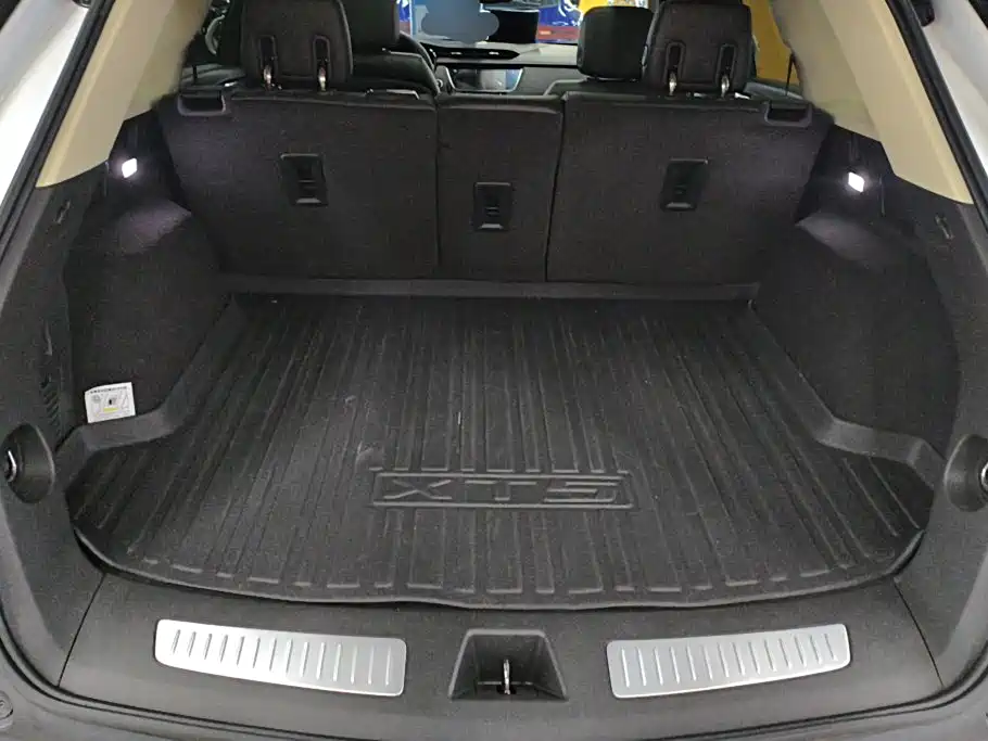 Cadillac XT5 — миниатюра 4
