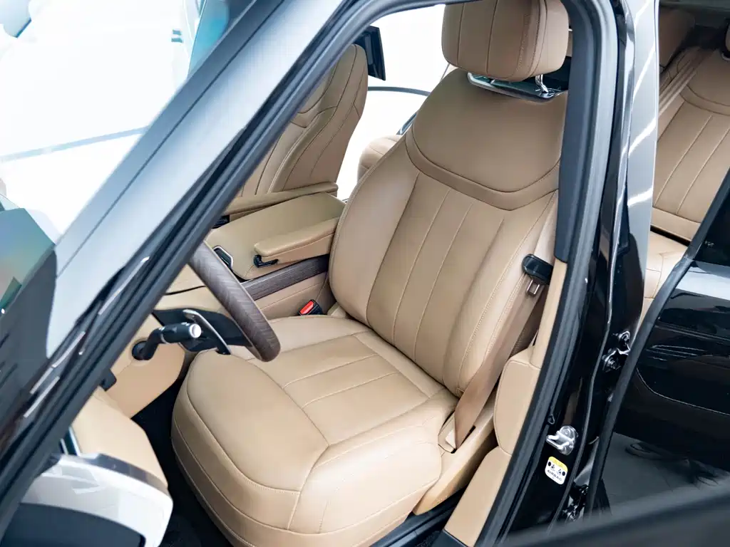 Land Rover Range Rover — миниатюра 8