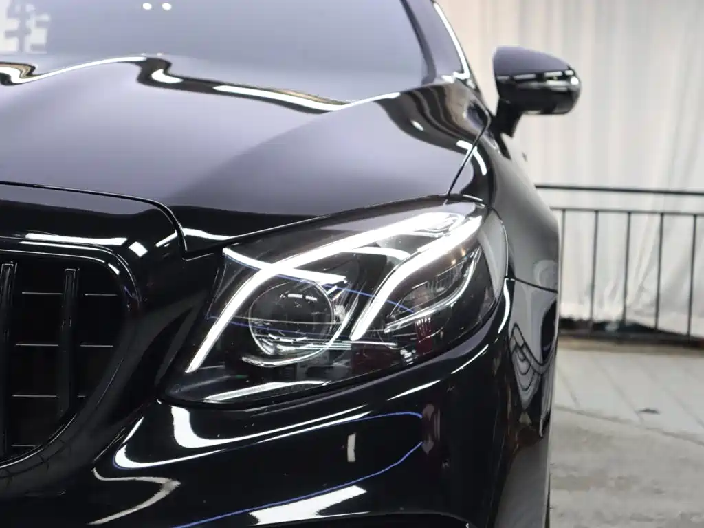 Mercedes-Benz E-Class AMG — миниатюра 16