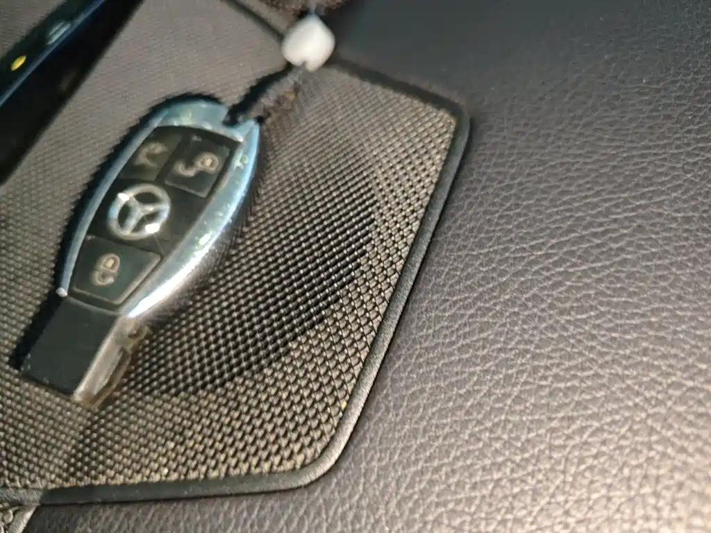 Mercedes-Benz E-Class — миниатюра 9