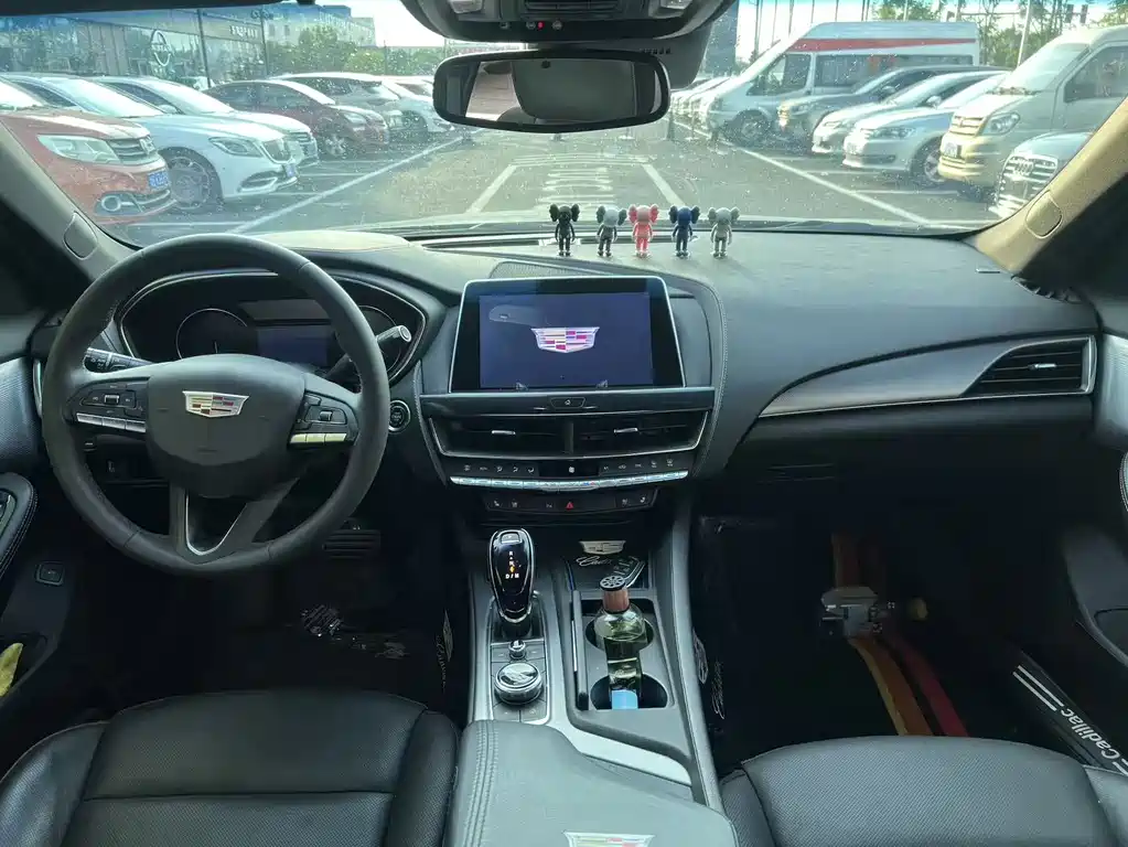 Cadillac CT5 — миниатюра 4