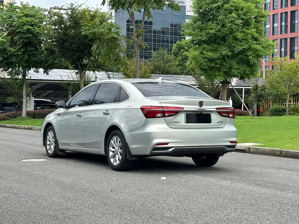 Roewe i6 New Energy — миниатюра 6