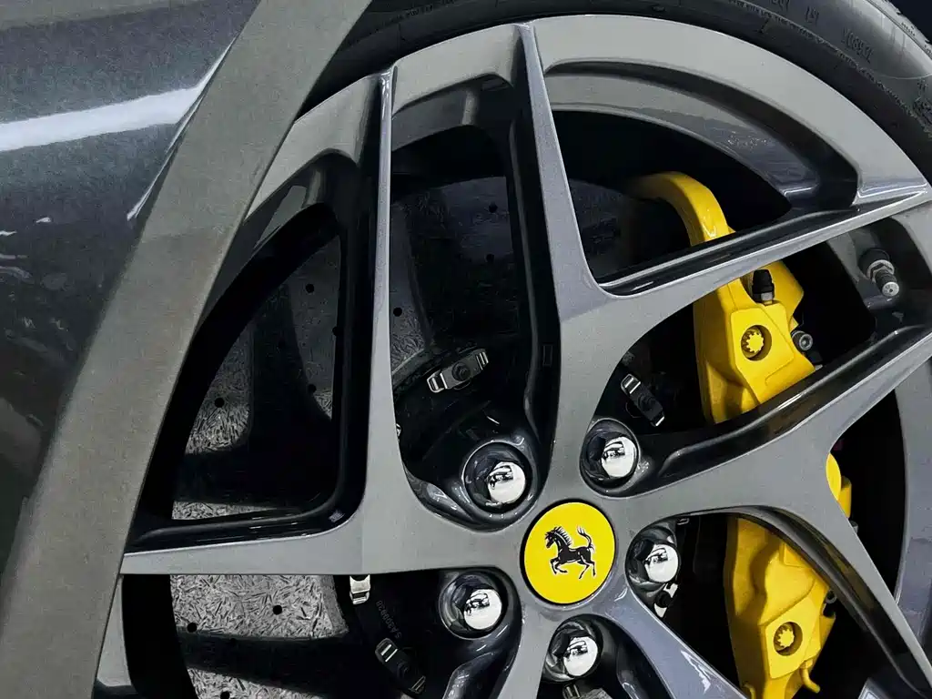 Ferrari 812 2018 6.5L Superfast