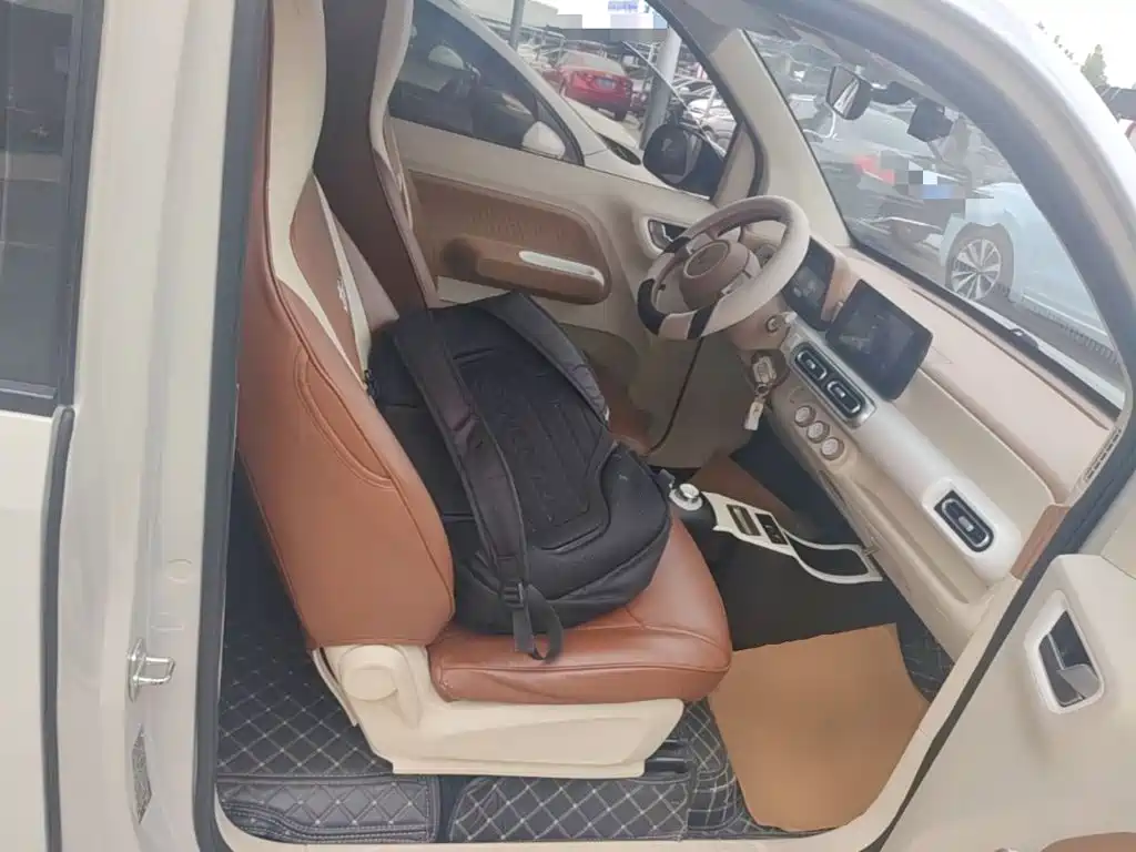 Wuling MINIEV — миниатюра 25