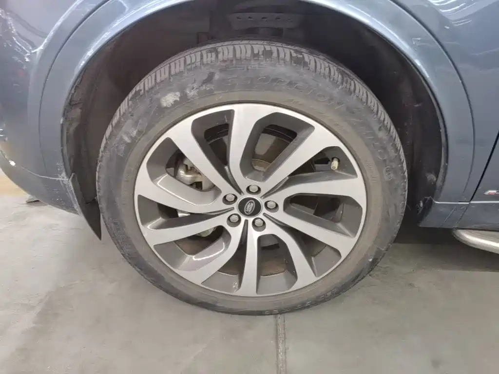 Land Rover Discovery Sport — миниатюра 23