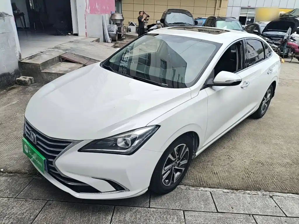 Changan Eado — миниатюра 2