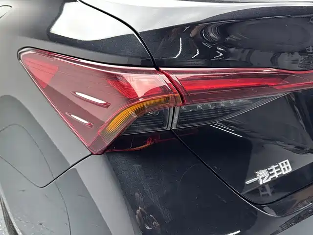 Toyota Avalon — миниатюра 14