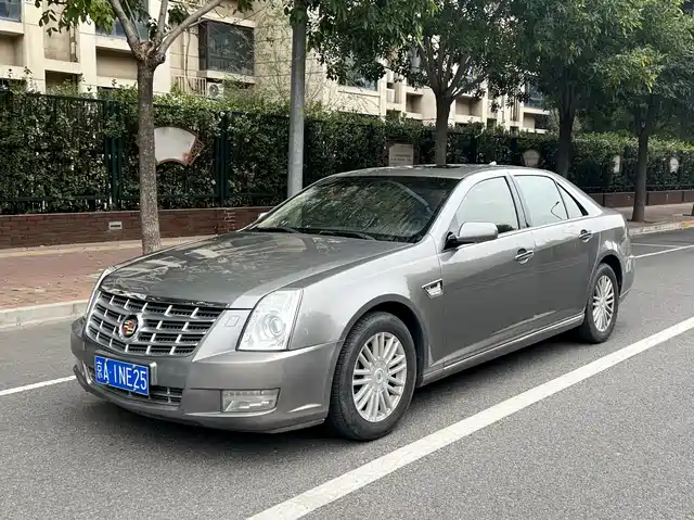 Cadillac SLS