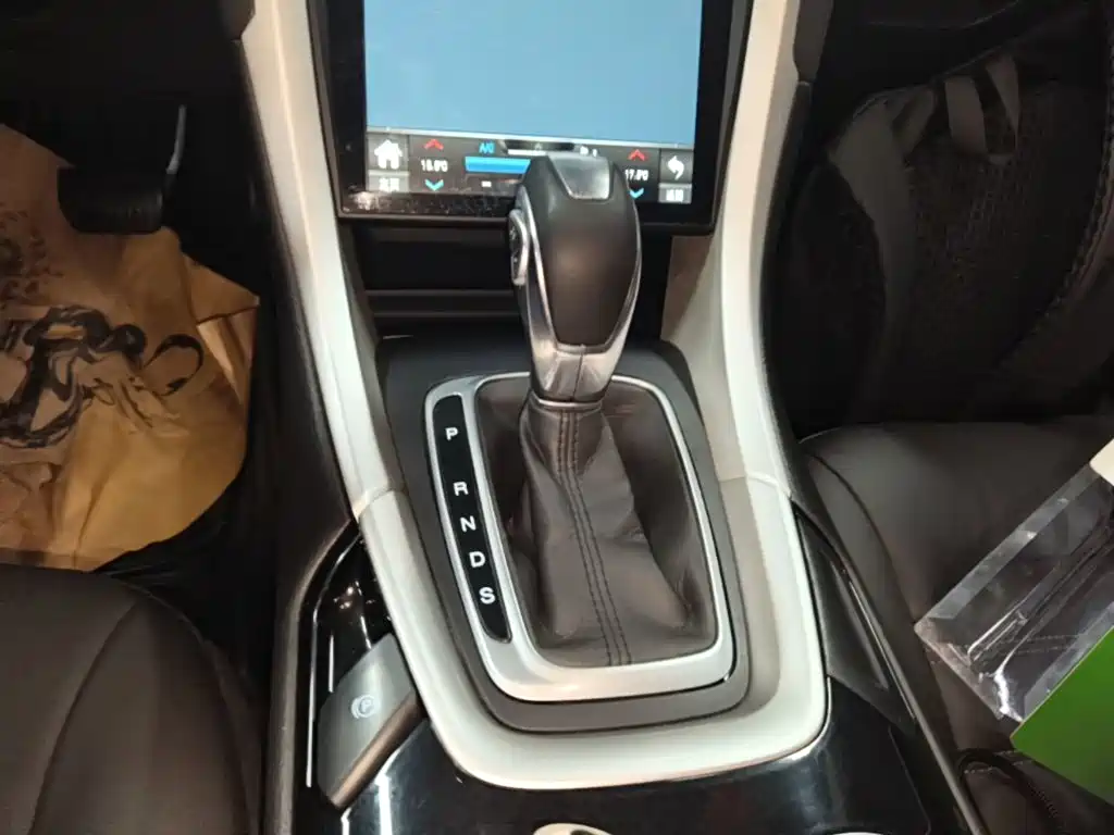 Ford Mondeo — миниатюра 14