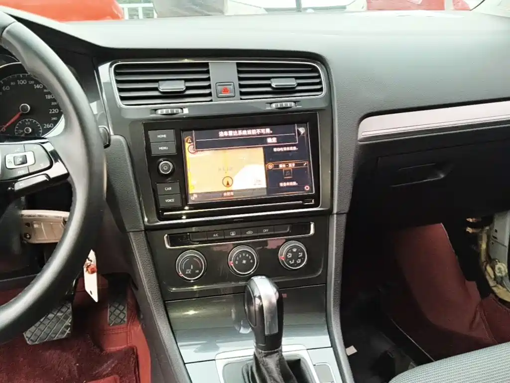 Volkswagen Golf — миниатюра 13
