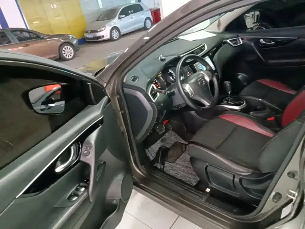 Nissan Qashqai — миниатюра 16